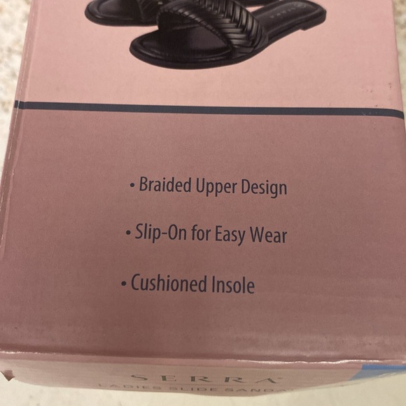 3/$20 sandals - Picture 7 of 9